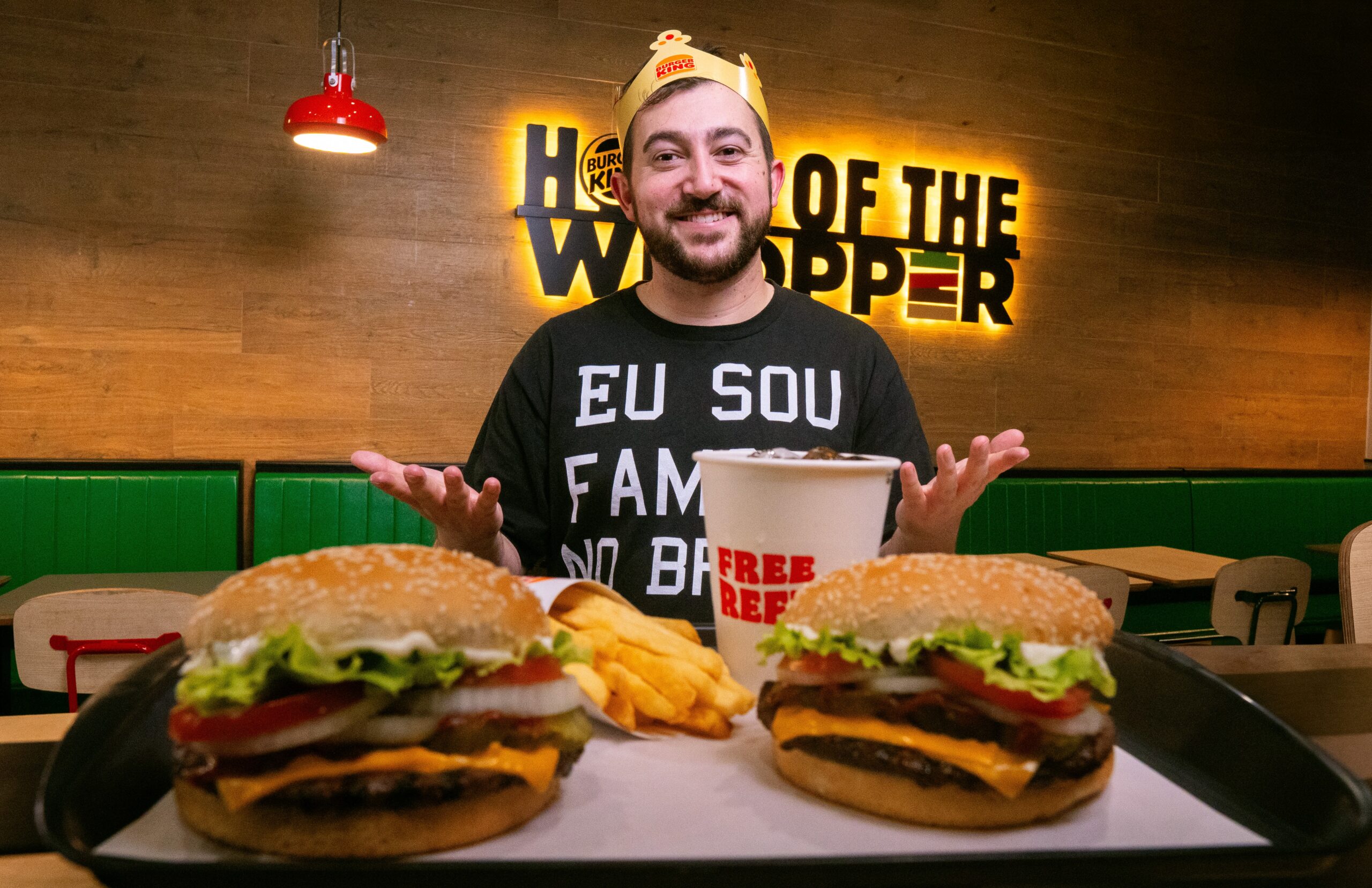 2 Whopper por “Vincent e cinco” reais: Burger King(R)️ traz estrela de Todo Mundo Odeia o Chris em propaganda