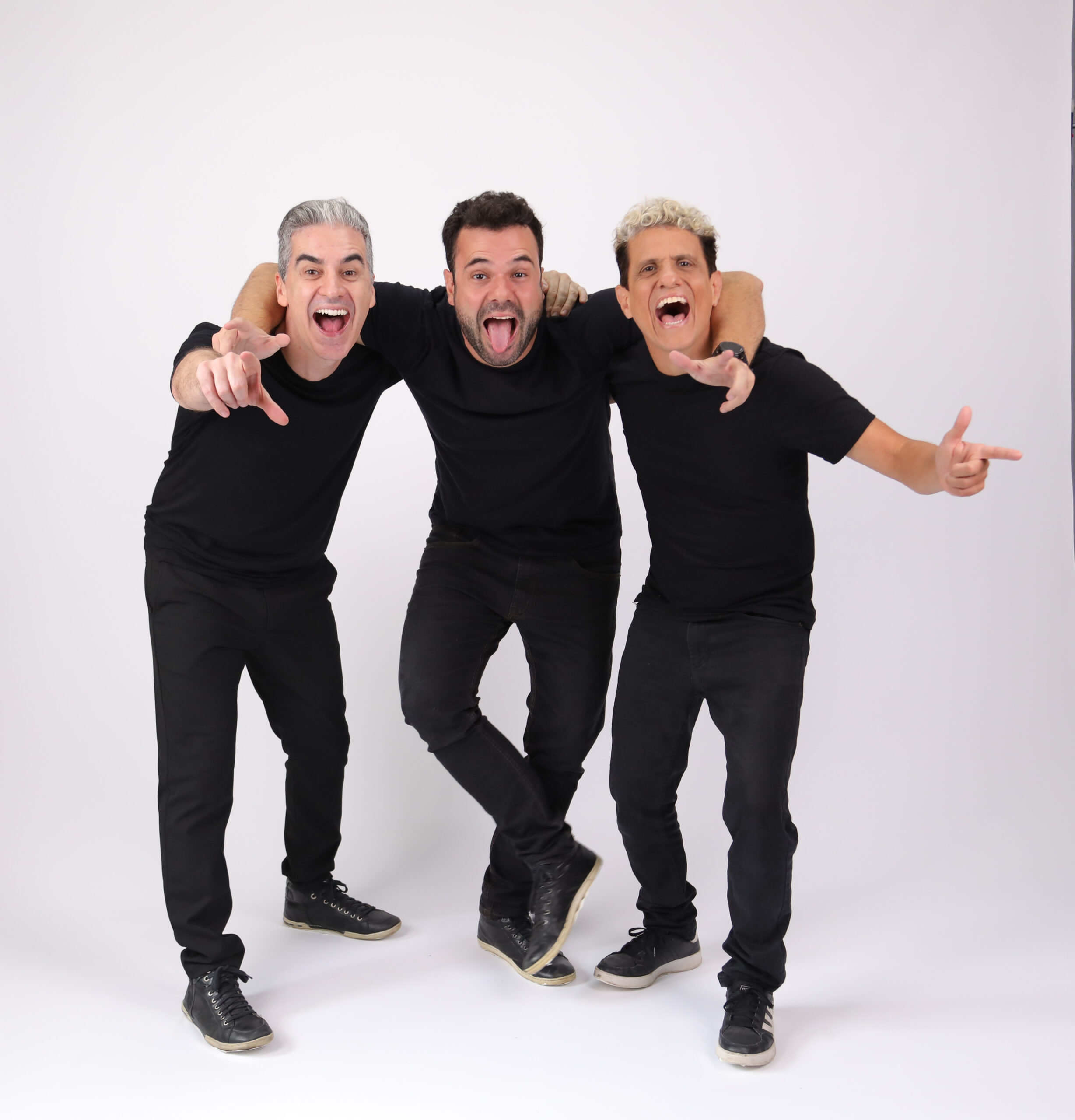 ‘Embrulha para viagem’ e ‘Dinossauros do Brasil’ fazem sua estreia no Teatro Colinas