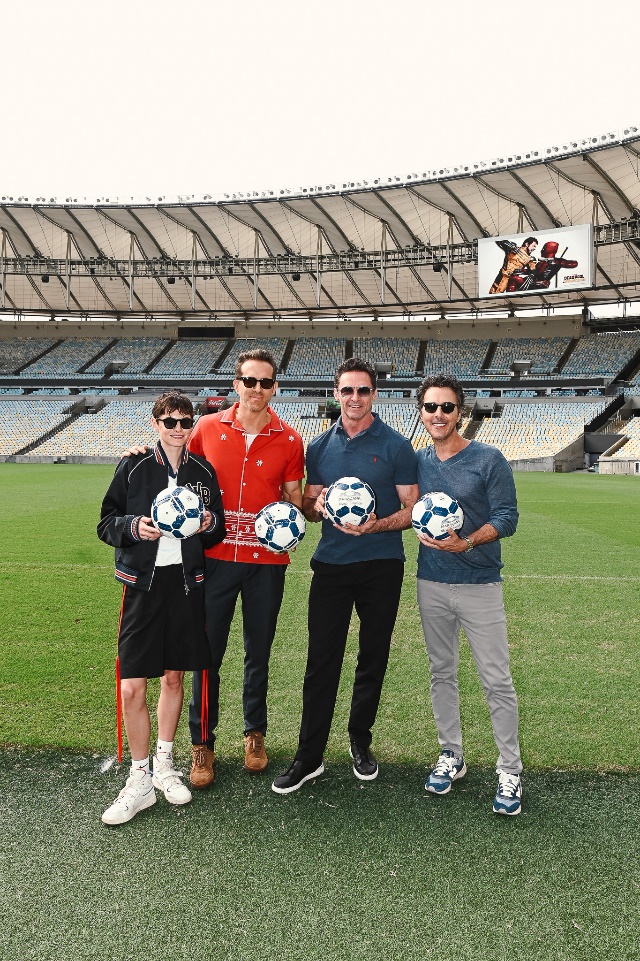 ELENCO E DIRETOR DE DEADPOOL & WOLVERINE, DA MARVEL STUDIOS, SE DIVERTEM NO RIO DE JANEIRO