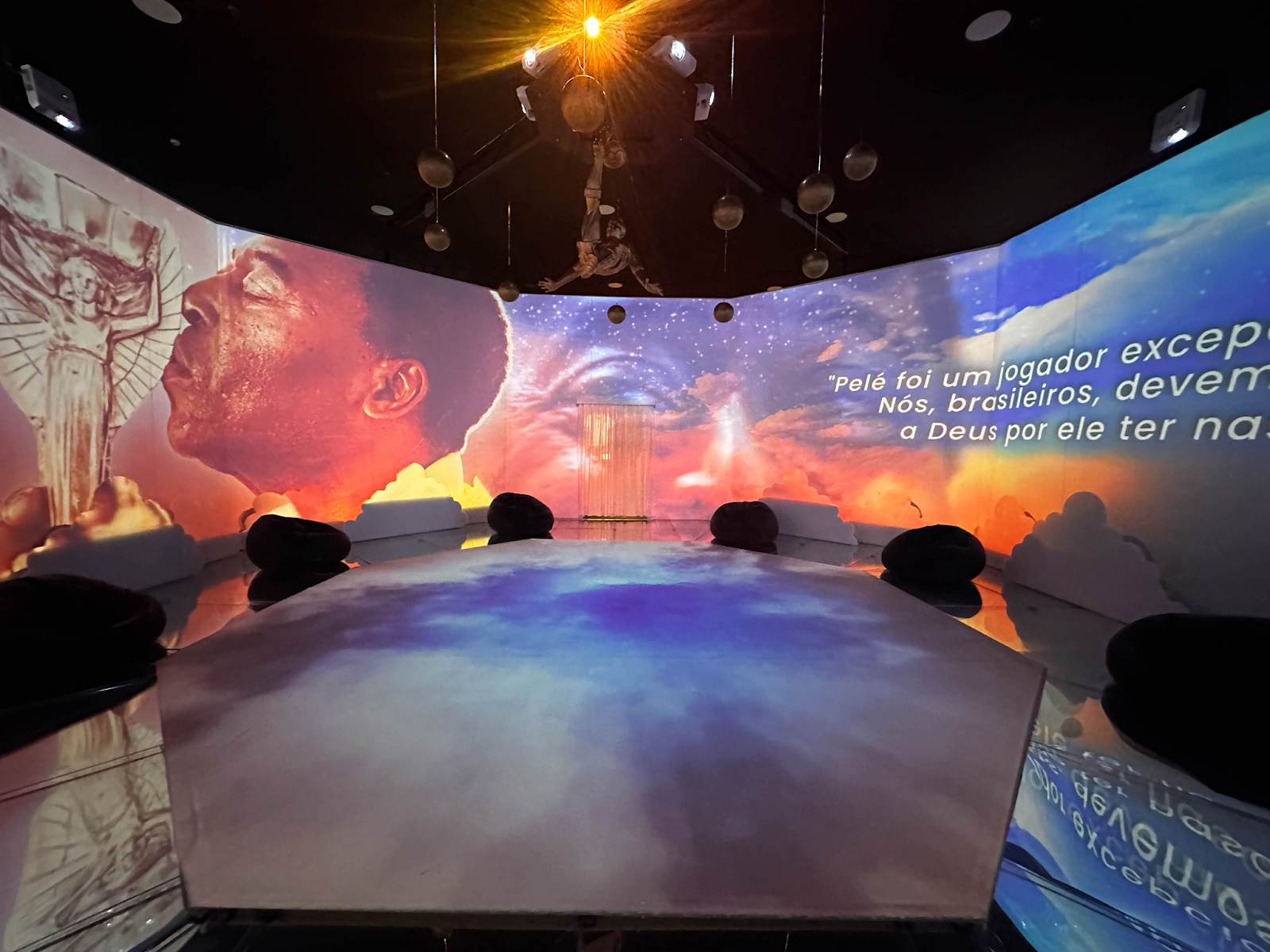 Exposição “Uma Homenagem ao Rei Pelé” vai presentear visitantes com eBook exclusivo sobre ídolo