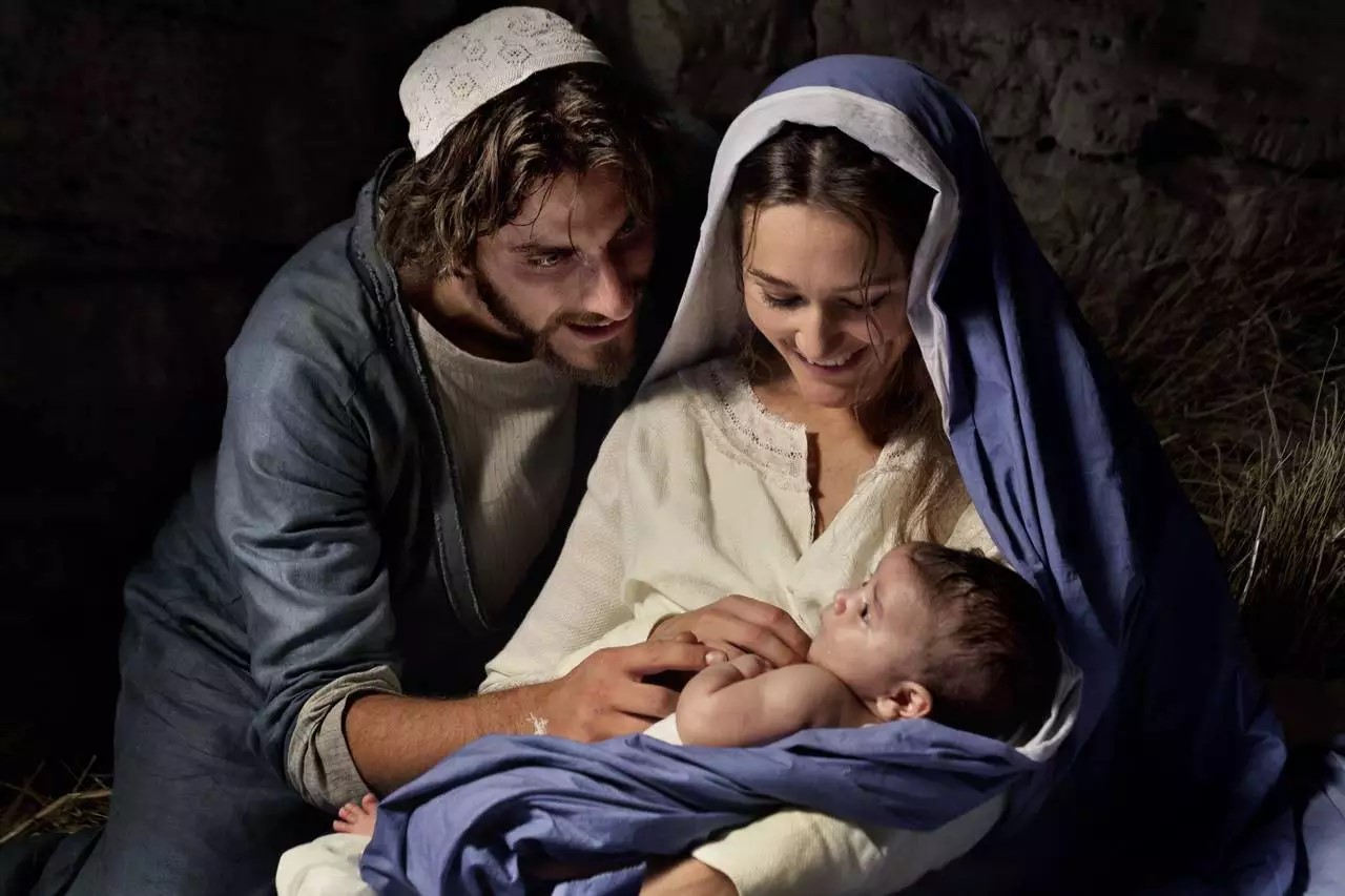 Filme com Bruna Viola e Jackson Antunes é destaque na TV Aparecida em maio
