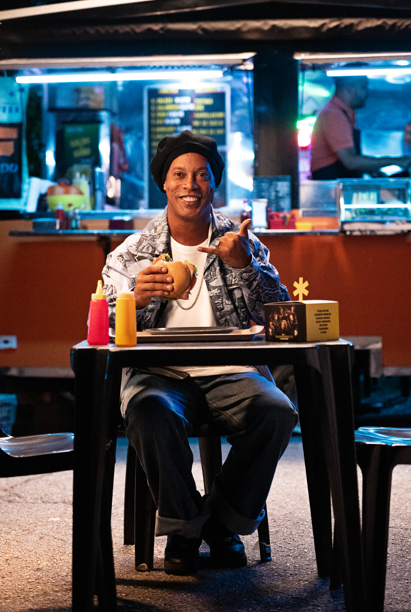 ​MARVEL BRASIL CONVIDA RONALDINHO GAÚCHO PARA COMER UM LANCHE RAIZ EM SPOT EXCLUSIVO DE THUNDERBOLTS*