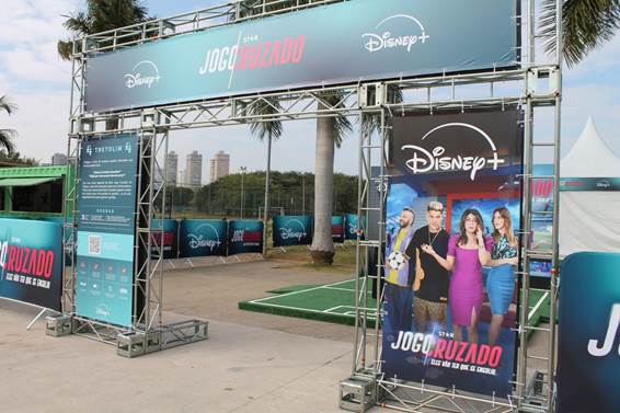 ​DISNEY+ LEVA PEBOLIM GIGANTE AO PARQUE VILLA-LOBOS EM ATIVAÇÃO INSPIRADA NA NOVA SÉRIE JOGO CRUZADO