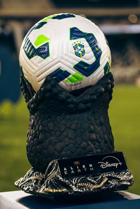 ​ESTÁDIO NILTON SANTOS RECEBE INVASÃO ALIENÍGENA EM AÇÃO DE ALIEN: EARTH DURANTE JOGO DE BOTAFOGO E PALMEIRAS NO ÚLTIMO DOMINGO (17)