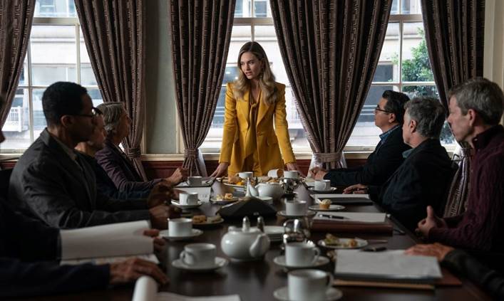 Pessoas sentadas ao redor de uma mesaO conteúdo gerado por IA pode estar incorreto.