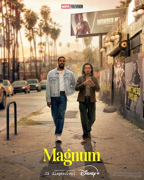 Pessoas em pé na calçadaO conteúdo gerado por IA pode estar incorreto.