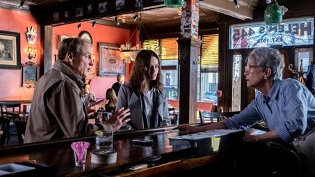 Pessoas em cozinha de restauranteO conteúdo gerado por IA pode estar incorreto.