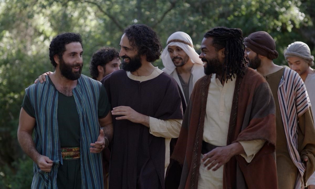 Filmes, série e documentário inéditos são destaques em abril na TV Aparecida