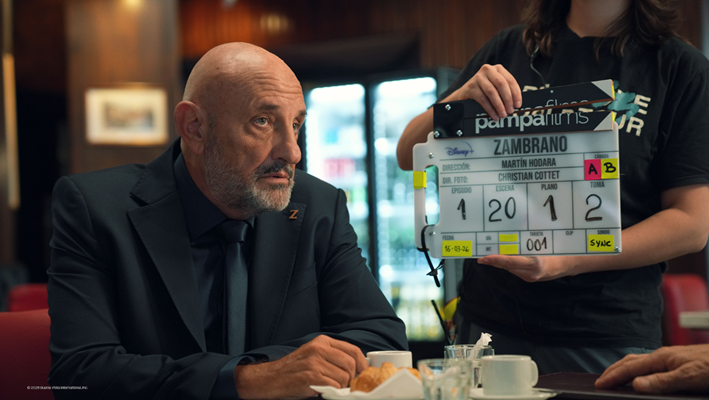 DO UNIVERSO DE MEU QUERIDO ZELADOR, CHEGA ZAMBRANO, A NOVA SÉRIE ORIGINAL DO DISNEY+ ESTRELADA POR GABRIEL GOITY