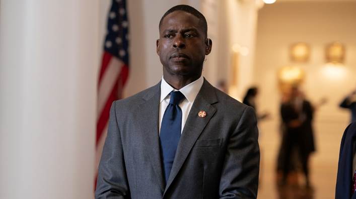 ​PARADISE, UMA SÉRIE PLANEJADA: ENTENDA A VISÃO DO CRIADOR SOBRE AS DIVISÕES DE TEMPORADA